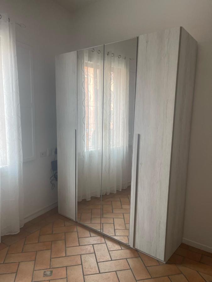 Апартаменти 45 - Tourist House Bologna Oberdan - Self Check-In Екстер'єр фото