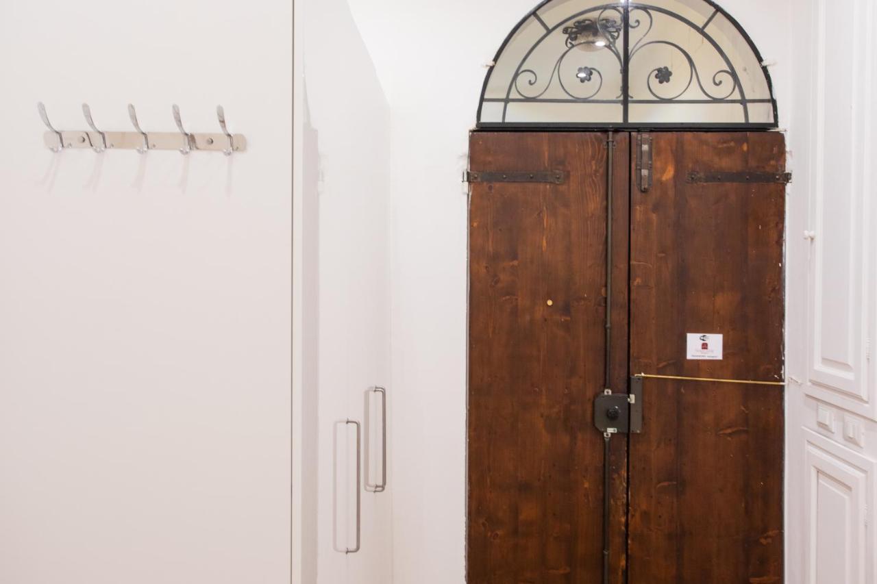 Апартаменти 45 - Tourist House Bologna Oberdan - Self Check-In Екстер'єр фото